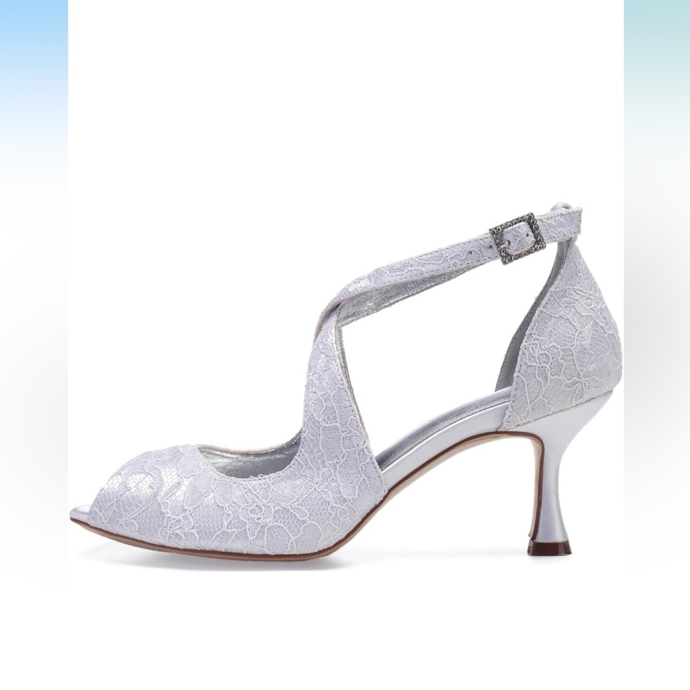 Elegant White Lace Peep Toe Wedding Kitten Heels